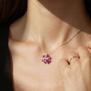 [Expo Hong Kong de Joyería Internacional] Collar con Colgante de Corazón y Lazo de Cristal en Capas, Regalo Encantador para Mujer - Product Image 4