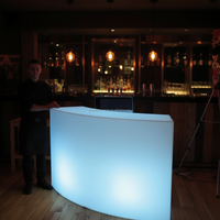 Station de bar LED portable, table à cocktails incurvée (bc190)