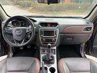 JAC V7 d'occasion 2018, 5 places, blanc, sièges en cuir, boîte automatique 6 vitesses, caméra 360°, prix abordables, ventes en gros, expédié de Chine