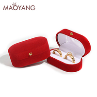 Boîte à bijoux élégante en flanelle à double compartiment, rouge uni, étui de rangement et de présentation de bijoux en velours, boîtes à bagues pour couple