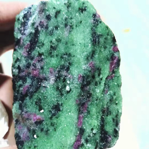 Piedra Natural de Rubí Zoisita en Bruto, Cristales Crudos al por Mayor, Alta Calidad, Verde, Curativo, Coleccionable, Decoración del Hogar - Product Image 1