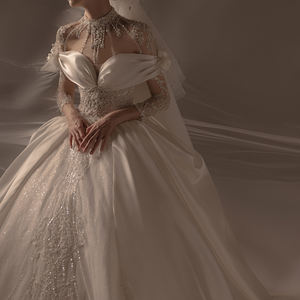 ชุดเจ้าสาว2ชิ้นแบบมีลูกไม้แขนยาวแบบถอดได้ชุดเดรสแต่งงานเจ้าหญิง Lsmx049-1 - Product Image 1