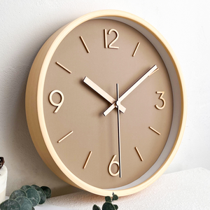 Horloge murale minimaliste pour la salle à manger, pour une maison au design épuré et clair, pour une esprit apaisé - Product Image 2
