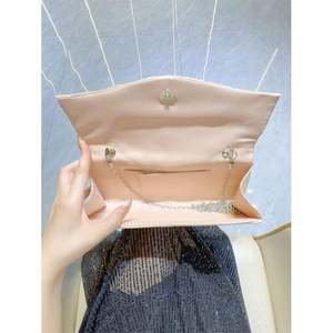 グリッタークラッチバッグ イブニングバッグ 取り外し可能なチェーン付き パーティー プロム 結婚式用財布 - Product Image 1