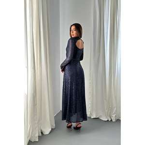 Robe de soirée élégante bleu marine dos nu à sequins, coupe fourreau, taille naturelle, tissu translucide - Product Image 1