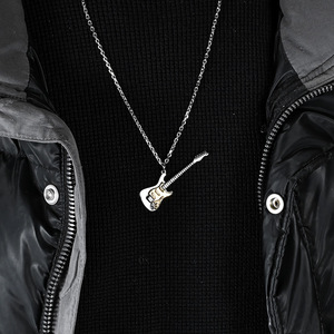 Collar de guitarra eléctrica, colgante unisex de acero inoxidable, joyería de regalo - Product Image 3