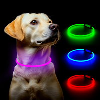 Vente en gros de collier flash rechargeable par USB pour chien, éclairage LED étanche en TPU de 7 couleurs clignotantes, collier de chien pour chat de compagnie
