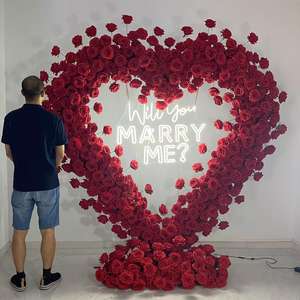 Sıcak tasarım kırmızı gül kemer zamansız yapay çiçek kemer düğün teklifi için dekoratif sahne kiralama iş - Product Image 1