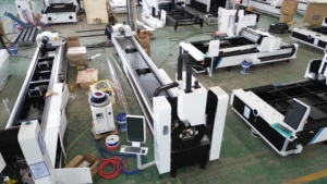 เครื่องตัดเลเซอร์ Raytools ระดับมืออาชีพ คุณภาพสูง ไฟเบอร์ 2000w ไม่มีชิ้นส่วนภายนอก แต่การกำหนดค่าแกนกลางเดียวกันกับรุ่นมาตรฐาน 23 - Product Image 4