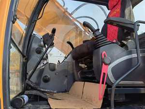 Excavatrice d'occasion Hyundai 305LC-9T à haut rendement, poids opérationnel de 35 tonnes, qualité Hawe, machinerie industrielle lourde, pompe PLC, vente chaude - Product Image 2