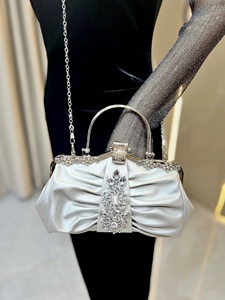 <span class=keywords><strong>Sac</strong></span> de soirée plissé <span class=keywords><strong>pour</strong></span> femme, pochette scintillante en cristal, <span class=keywords><strong>sac</strong></span> à <span class=keywords><strong>bandoulière</strong></span> plissé avec chaîne, pochette de mariage, <span class=keywords><strong>sac</strong></span> en cuir avec poignée en strass - Product Image 5