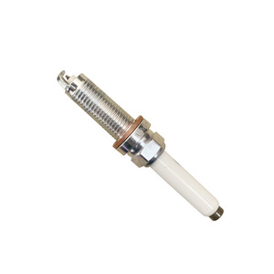 Bujías A7 A0041597503 Platinum Flare para autos Benz de gasolina - Product Image 1