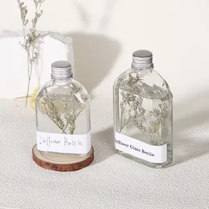 100ml 200ml New Design Oblate Square Sloping Shoulder Transparent Glass Bottle Reed Diffuser With Dried Flower