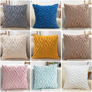 Vente en gros de <span class=keywords><strong>housse</strong></span> de coussin en fausse fourrure avec rectangle coloré <span class=keywords><strong>pour</strong></span> siège de voiture - Product Image 2
