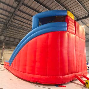 Château gonflable à deux pistes personnalisable avec zone de rebond, en PVC, installation facile pour une utilisation commerciale en extérieur - Product Image 3