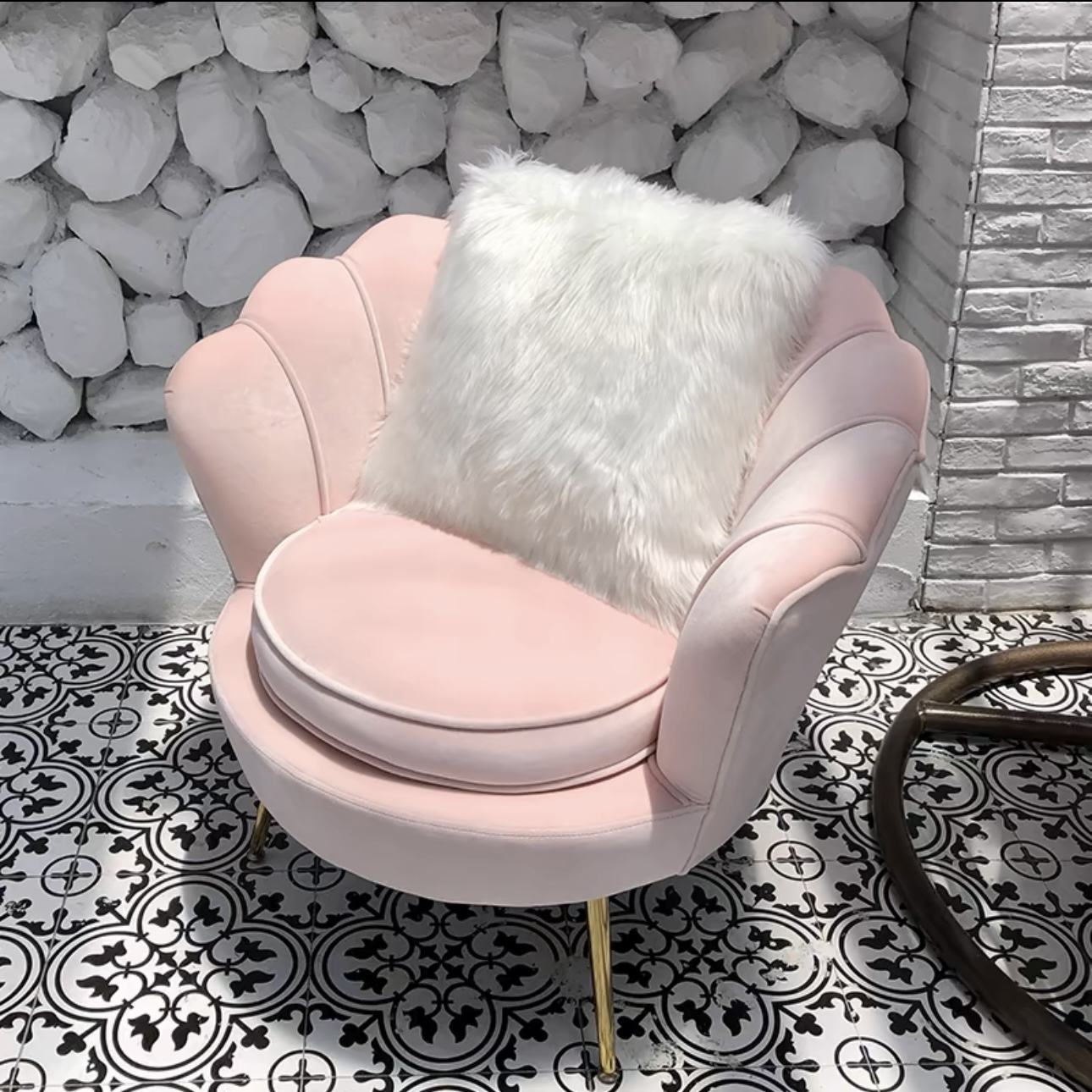 Pink Nordic Leather Shell for Chairs Relaxing Sitting Single Sofa Velvet  Living Room Chair