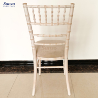 Chaise Chiavari de luxe en bois massif durable pour location, idéale pour les mariages en extérieur, les entrées et les salons – Parfaite pour les réceptions de mariage.