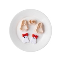 Moule de découpe fantôme style dessin animé avec nœud mignon en argile souple pour boucles d'oreilles et pendentifs, outil de bricolage pour Halloween