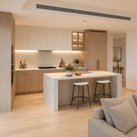 Armoires de cuisine bicolores bois et blanc pour les projets d'aménagement d'appartements et les équipements de logements locatifs
