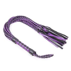 Flogger in PU intrecciato Bondage BDSM, frusta di toro con passante per <span class=keywords><strong>mano</strong></span> intrecciato - Product Image 3