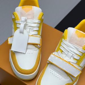 Chaussures de sport décontractées en cuir véritable style marche, haute qualité, collection 2026, par un créateur de mode - Product Image 3