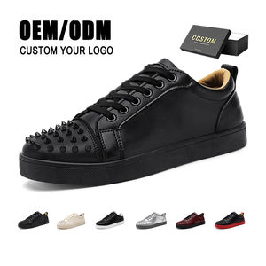 Модные пользовательские черные шипованные кроссовки дышащая кожа повседневная обувь для мужчин - Product Image 1