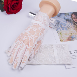 Gants de mariée en dentelle pour <span class=keywords><strong>femme</strong></span>, protection solaire <span class=keywords><strong>UV</strong></span>, haute qualité, pour l'été, gants de conduite sexy courts à doigts complets, motif floral - Product Image 3