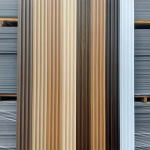 Panel de Pared 3D WPC de Estilo Moderno para Decoración de Interiores, Impermeable y Resistente al Fuego, Nuevo Diseño de Paneles WPC Acanalados para Uso en Hoteles - Product Image 1