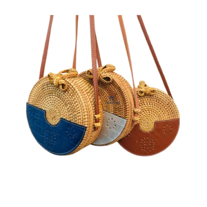 Sac fourre-tout en paille de rotin d'été fait à la main pour femmes avec fermeture à glissière et décoration brodée Design personnalisé par le fournisseur - Product Image 5