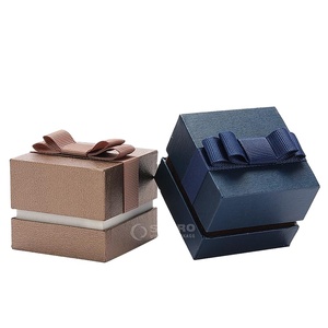 Caja de Joyería Personalizada, Bolsa de Papel para Empaque de Joyería, Caja para Anillos, Collares y Aretes - Product Image 1