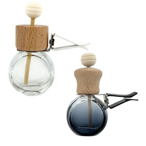 Empty <b>Flat</b> Round Glass Car Air Freshener Aroma Diffuser Vent Clip with <b>Screw</b> Cap Fragrance Car Perfume Bottle - Product Image 1