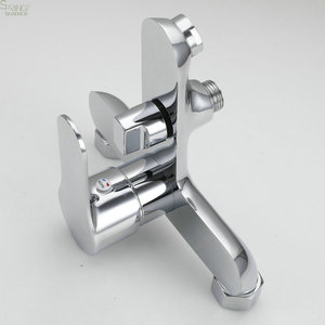 Современный настенный смеситель для ванной с двойной ручкой - Product Image 5