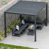 Pergola bioclimatique à lames orientables motorisées, structure en aluminium, insonorisée, coupe-vent, auvent extérieur avec bande LED pour hôtel
