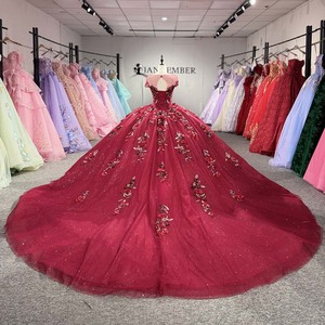 ชุดราตรีงาน Quinceanera รุ่น Dy1569 สีเบอร์กันดี ประดับดอกไม้ 3 มิติ แบบ Sweetheart ผ้าตาข่ายสีนู้ด ประดับลูกปัดวิบวับ ผ้าทูลล์ ยี่ห้อ Jancember - Product Image 3