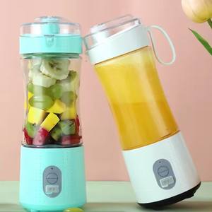 Ofertas al por Mayor: Mini Licuadora Portátil Recargable de Alta Potencia, Vaso Mezclador Inteligente para Frutas y Deportes - Product Image 3