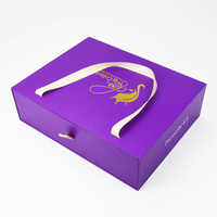 Boîte cadeau de luxe en carton rigide avec logo doré et gaufrage, tiroir coulissant, pour paquets de cheveux, matériaux recyclés, poignée en ruban