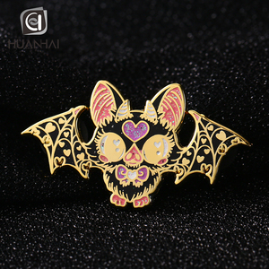 Tùy Chỉnh Mạ Vàng Kim Loại Logo Dơi Dễ Thương Động Vật Cứng Men Pin Long Lanh Pin Cho Mũ - Product Image 6