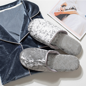 Gros Unisexe De Luxe Souple En Mousse à Mémoire Épaisseur Intérieur <span class=keywords><strong>Matin</strong></span> Nuit Fermé Orteil Vert De Velours Hôtel Pantoufles logo - Product Image 4