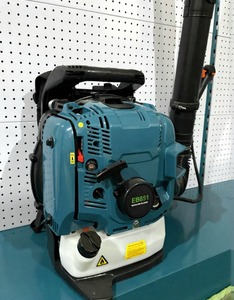 Soplador de Gasolina de Alta Potencia de Cuatro Tiempos para Limpieza de Jardines, Remoción de Nieve y Mantenimiento Exterior - Product Image 3