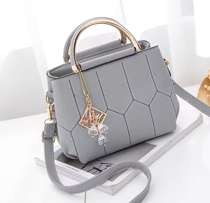 Sac à main, portefeuille et sac à bandoulière de créateur pour femme, sac à bandoulière de luxe avec logo personnalisé - Product Image 6