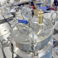 Piston automatique 10L trémie de pression cosmétiques pommade liquides savon détergent shampooing crème pot chauffage Machine de remplissage