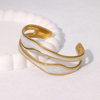 Bracelet en acier inoxydable plaqué or 18 carats de haute qualité pour femmes, design floral et géométrique, vente en gros de bijoux
