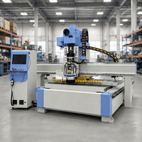 YIHAI Routeur CNC bois 3 axes 1300x2500mm, graveur haute vitesse, broche simple, DSP NC-Studio Mach3, moteur 3.5-5.5kW, aspiration, 380V, haute performance