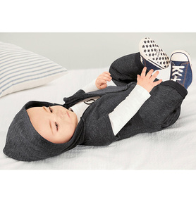 Produits les plus vendus : Combinaisons pour bébés et enfants à motif léopard - Product Image 2