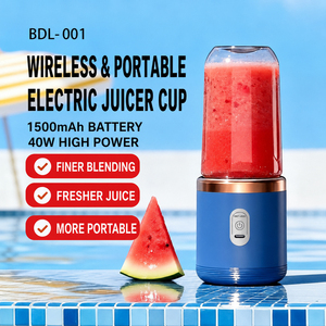 Mixeur portable rechargeable USB avec couvercle sport pour voiture, plage, dortoir, jus de fruits, vente en gros FCC/LFGB/ROHS/CE/UKCA - Product Image 4