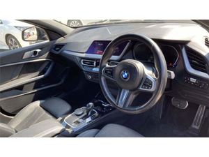 <span class=keywords><strong>BMW</strong></span> Série <span class=keywords><strong>1</strong></span> 118i M Sport SUV d'occasion - Product Image 6