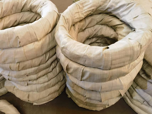 Fil barbelé de haute qualité en acier galvanisé, double brin, en forme de concertina, pour clôture - Product Image 4