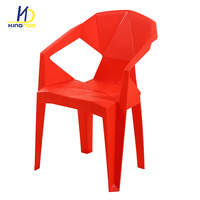 Barbecue en plein air marché chaise de salle à manger en plastique empilés chaise en plastique dos nourriture décrochage simple chaise de plage
