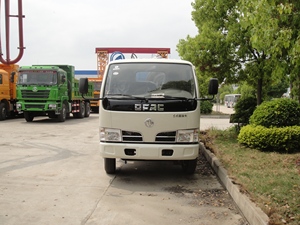 Nhà Máy Giá mini kích thước 4x2 DIESEL loại <span class=keywords><strong>4cbm</strong></span> bên tải thu thập Thùng rác bin rác xe tải để bán - Product Image 2