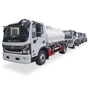 Camion arroseur Dongfeng <span class=keywords><strong>5</strong></span> CBM <span class=keywords><strong>125</strong></span> hp 4*2 conduite à droite camion-citerne à eau - Product Image 2
